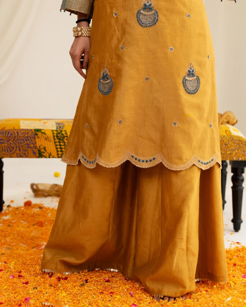 Meher Set in Golden