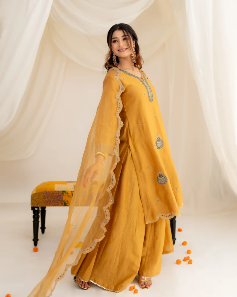 Meher Set in Golden