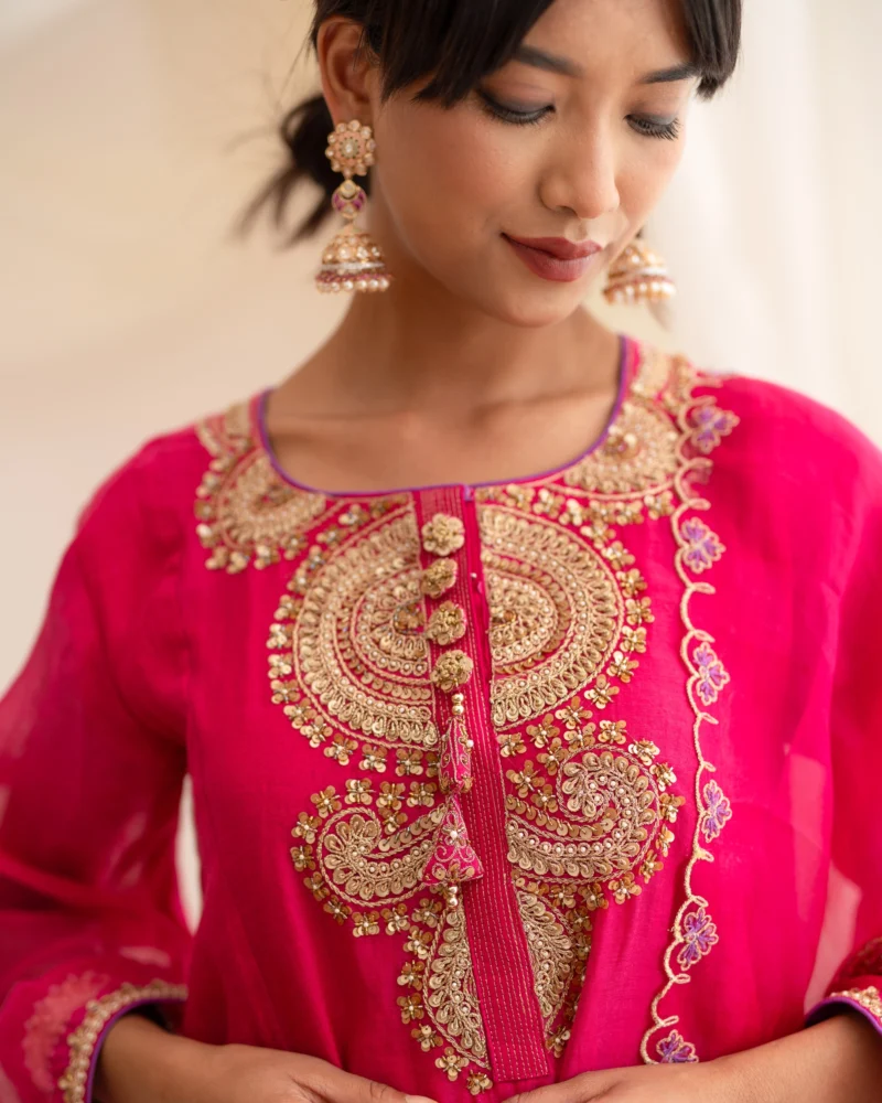 Diya Set in Rani Pink