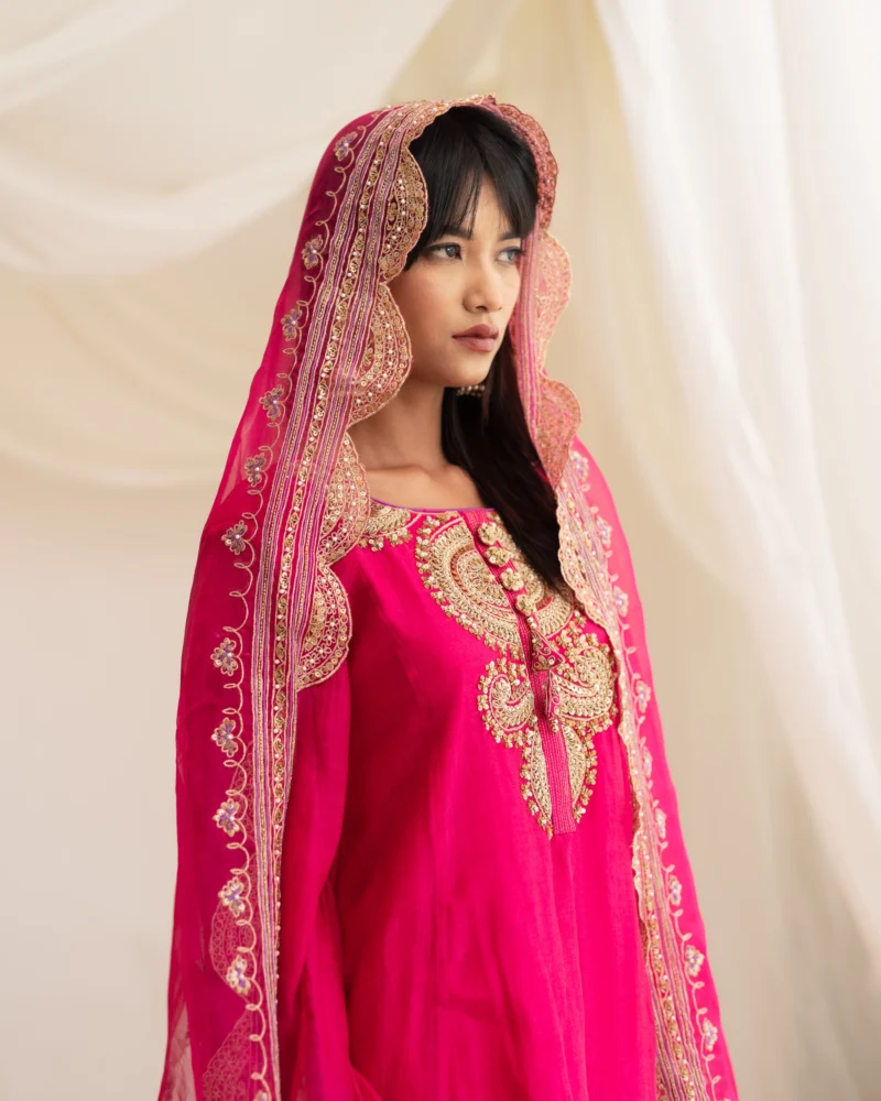 Diya Set in Rani Pink