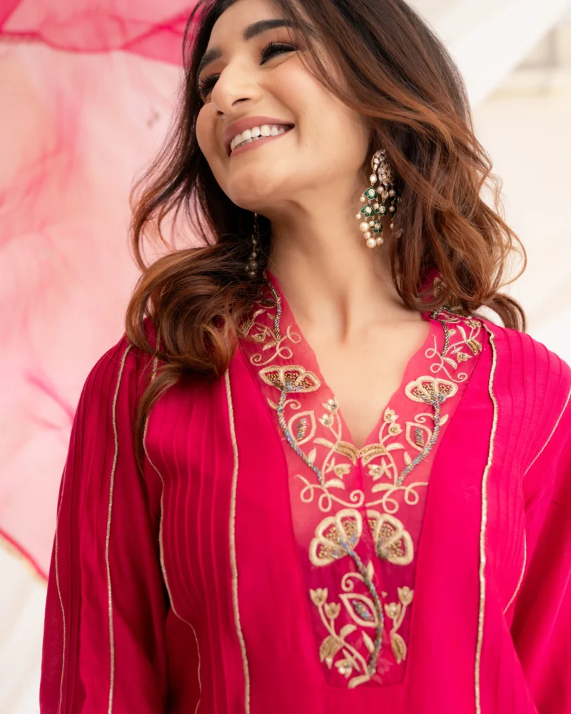 Tarangini Set in Rani Pink