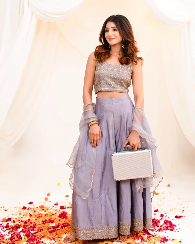 Raavi Sharara Set