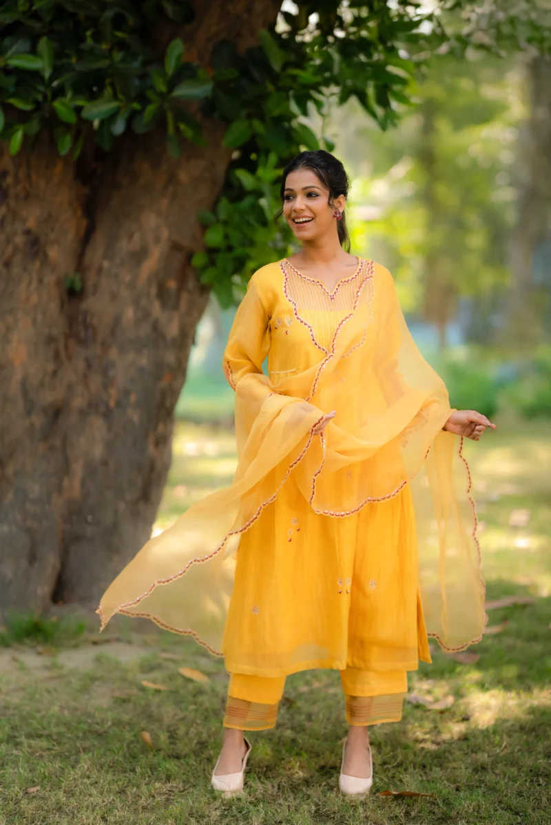 Mirage Set in Mustard