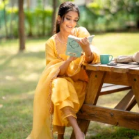 Mirage Set in Mustard