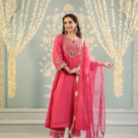 Kumud Set Rani pink