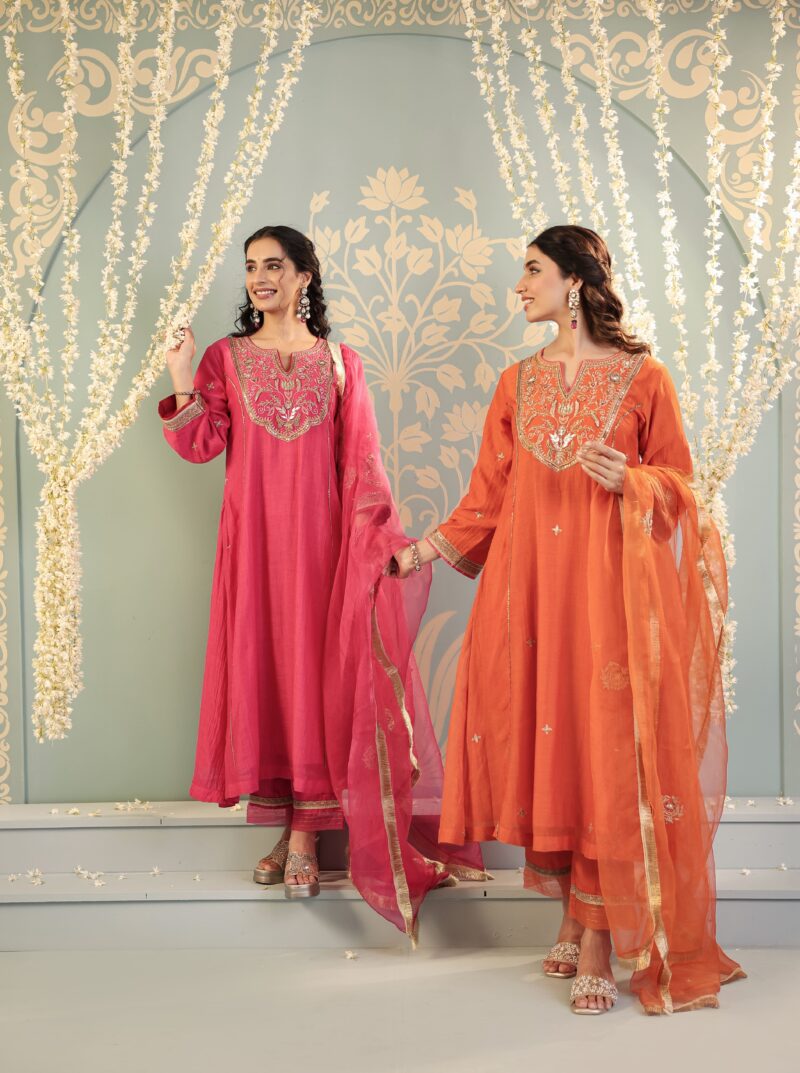 Kumud Set Rani pink