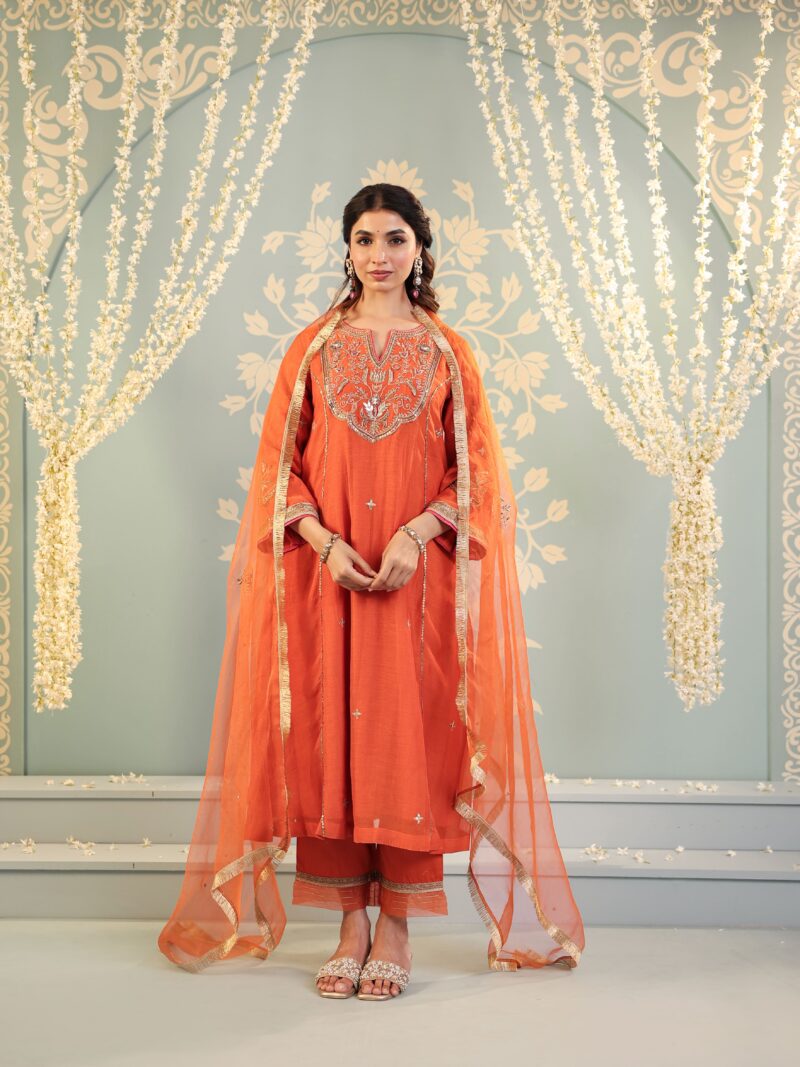 Kumud Set Burnt Orange