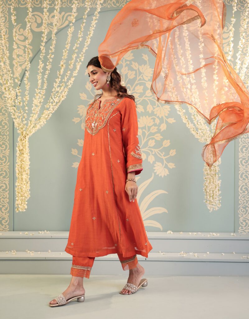 Kumud Set Burnt Orange