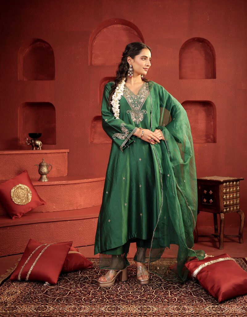 Padma Set Emerald green