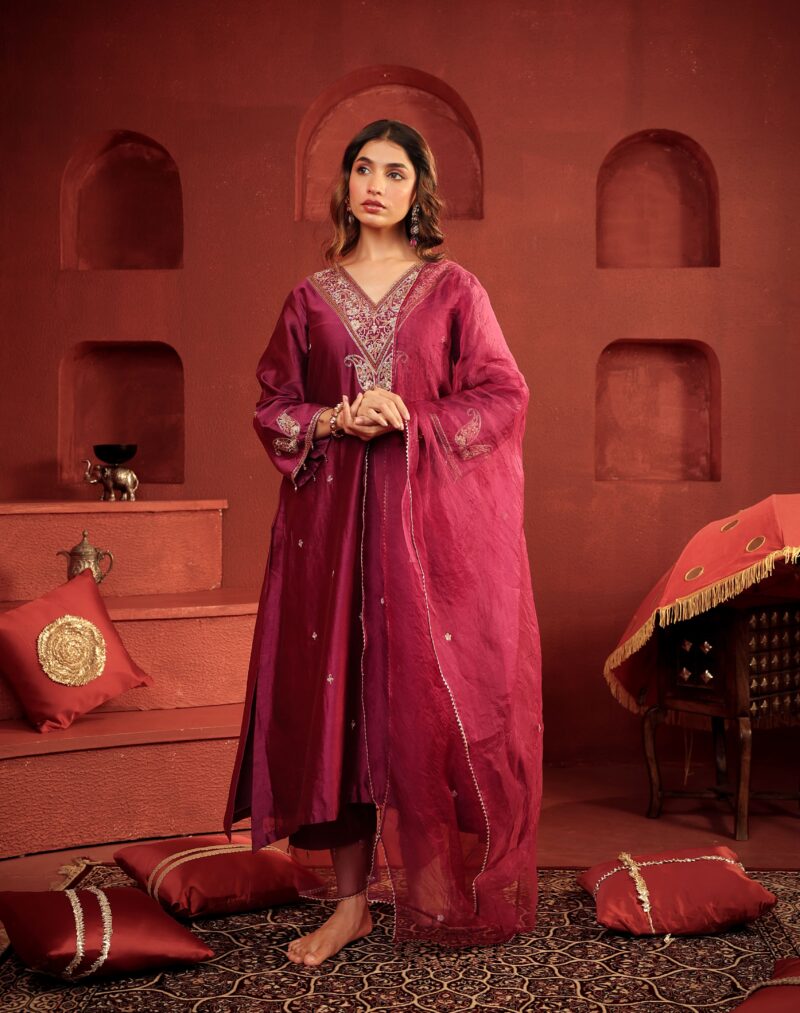 Padma Set deep maroon