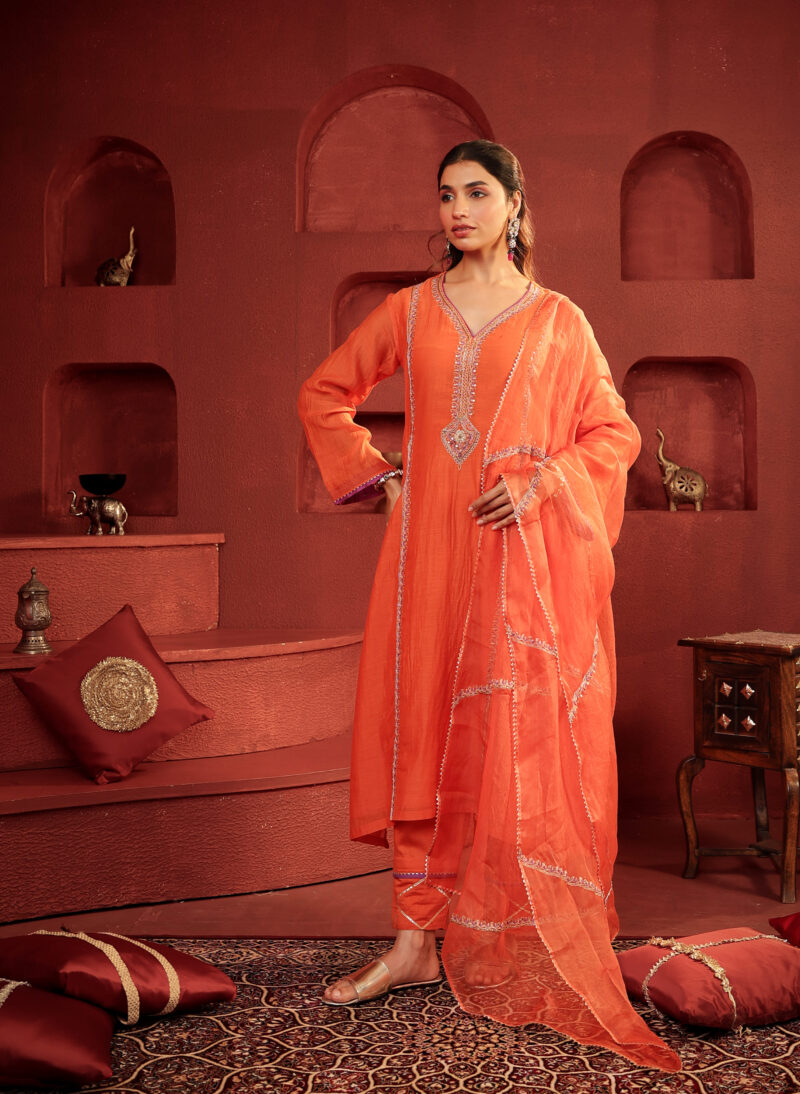 Kamal Ritu Set Burnt orange